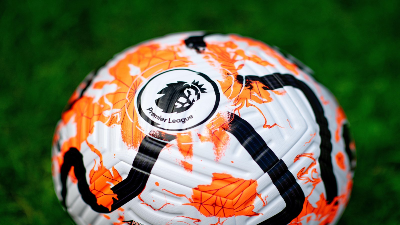 Next Premier League Manager Sacked Odds: Glasner Favourite as Slot, Rosenior Odds Shorten